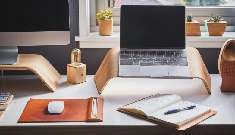 8 Ways to Organize Your Devices for Productivity